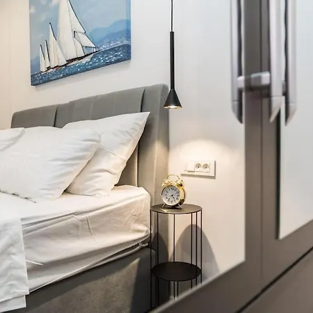 Moderan Stan U Blizini Centra Apartment *